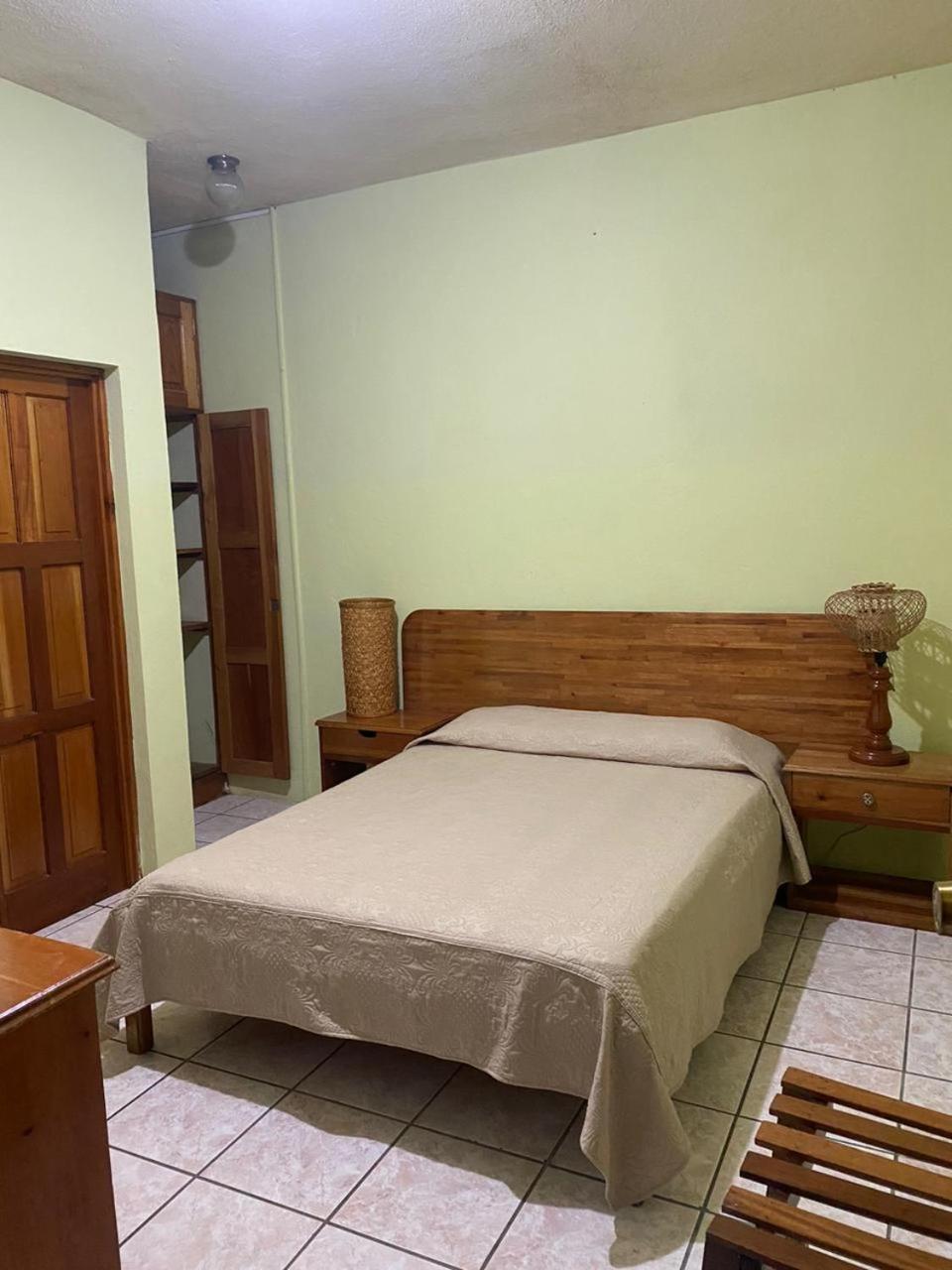 Nakum Hotel Флорес Екстер'єр фото