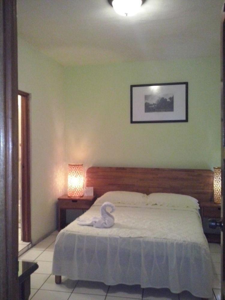Nakum Hotel Флорес Екстер'єр фото