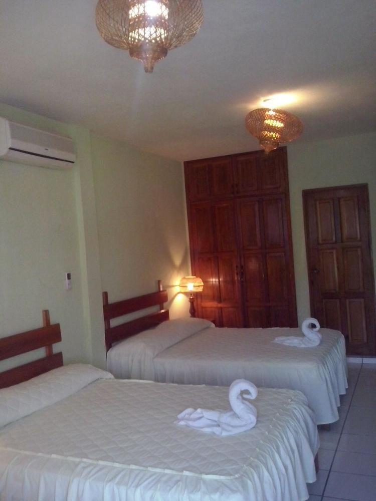 Nakum Hotel Флорес Екстер'єр фото