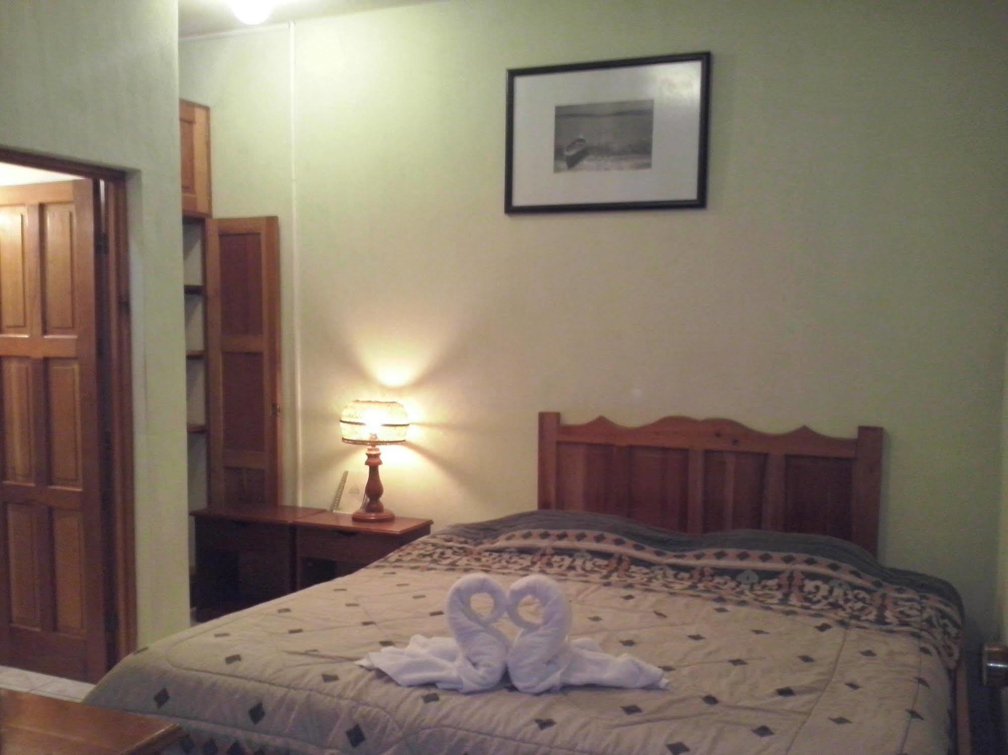 Nakum Hotel Флорес Екстер'єр фото