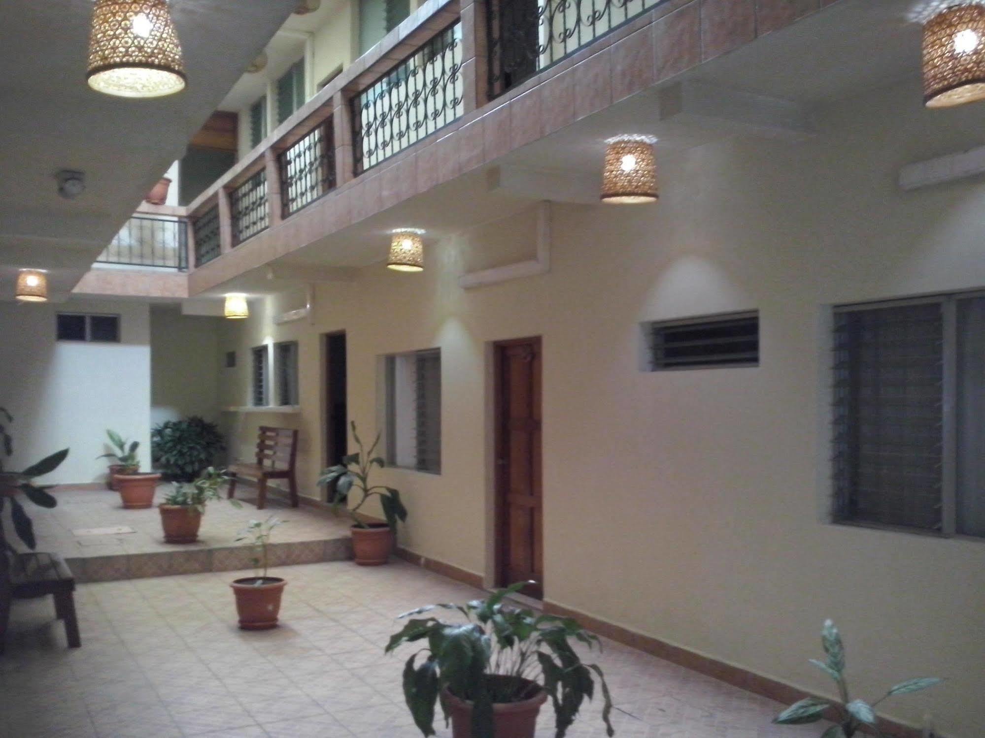 Nakum Hotel Флорес Екстер'єр фото